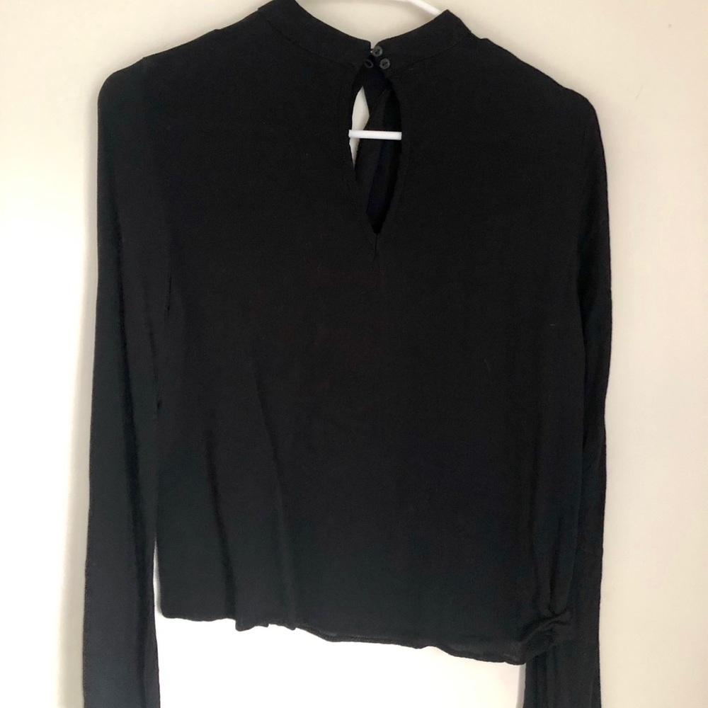 H&M Black Long-Sleeve Shirt
